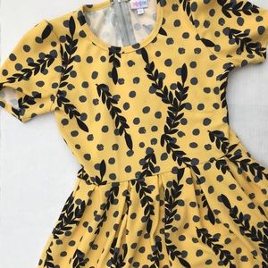 Medium Lularoe Amelia